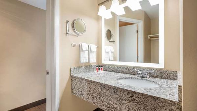 Photo of Baymont by Wyndham Tri-Cities/Kennewick WA