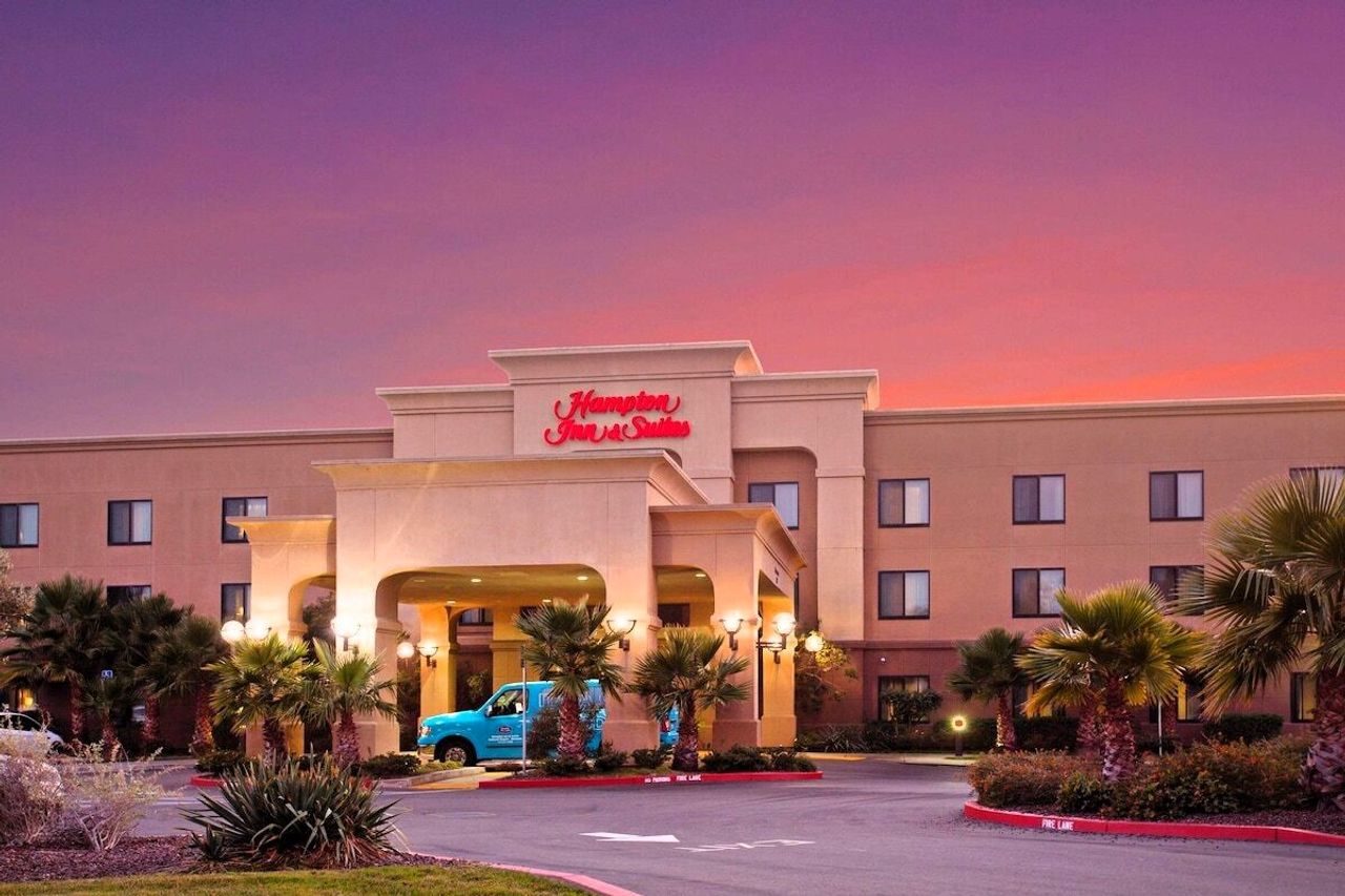 Hampton Inn & Suites Oakland Airport-Alameda