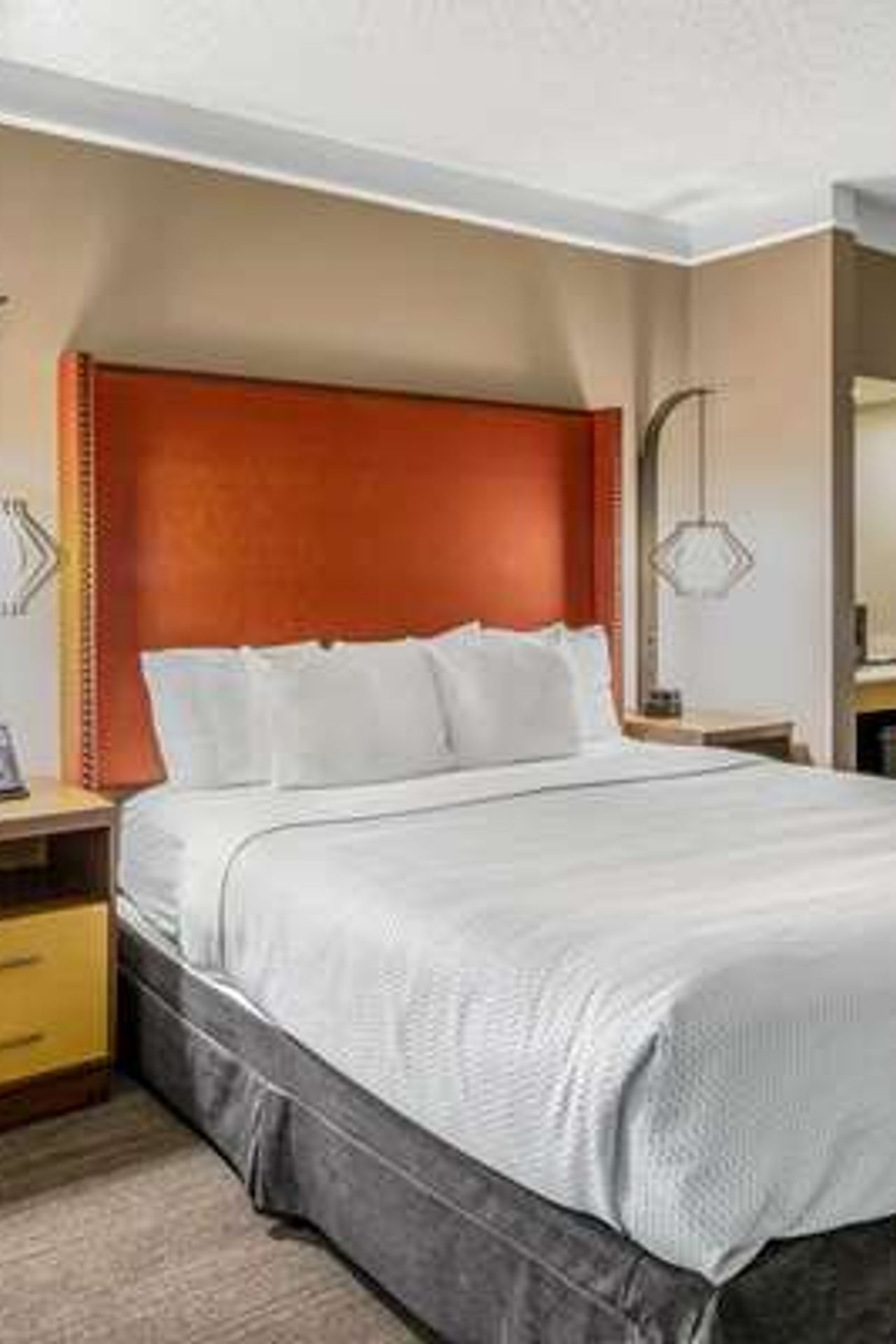 Photo of La Quinta Inn & Suites by Wyndham San Francisco Airport N