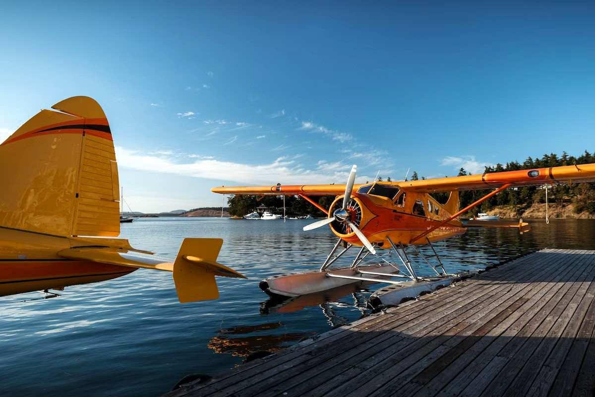 Hyatt Regency Lake Washington at Seattle's Southport - Helicopter-plane tours