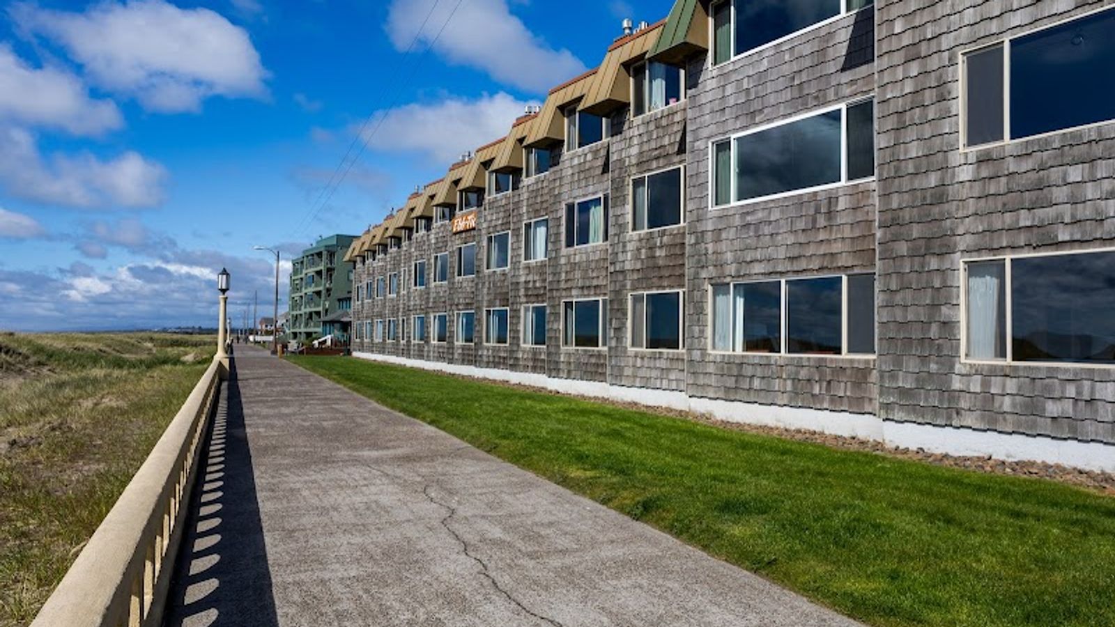Photo of Ebb Tide Oceanfront Inn
