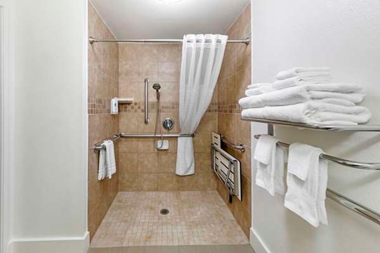 Photo of Comfort Suites