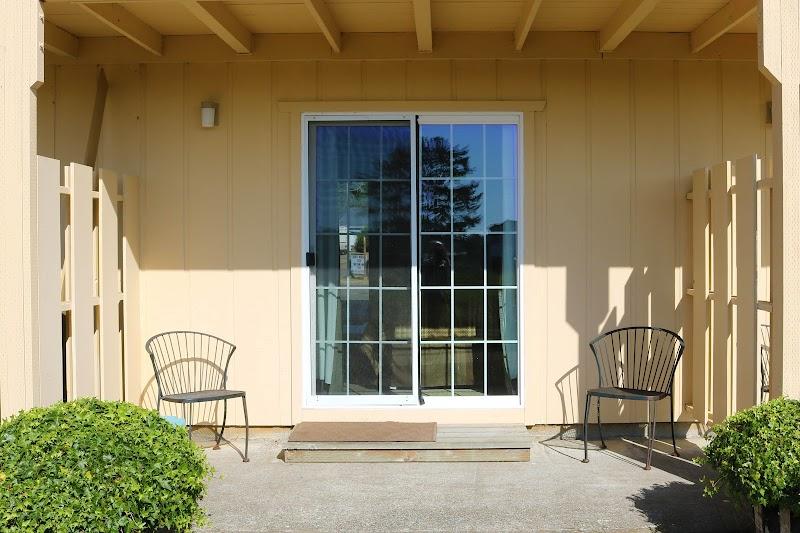 Photo of Pacific City Inn - Terrace, patio