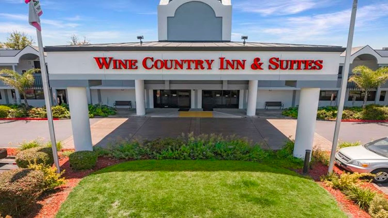 Best Western Plus Wine Country Inn & Suites