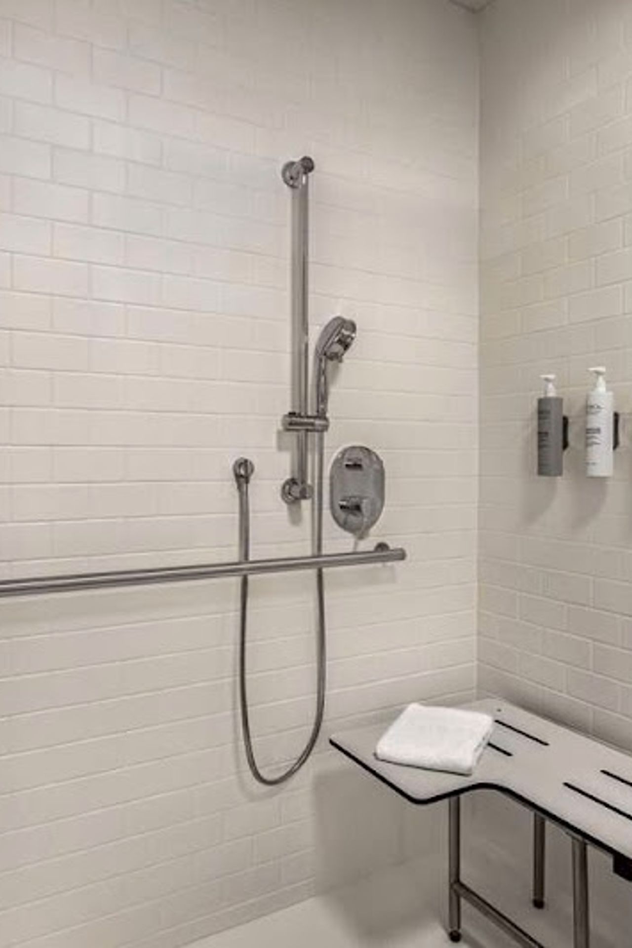 Photo of Hampton Inn & Suites San Mateo-San Francisco Airport