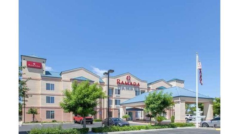 Ramada by Wyndham Fresno Northwest
