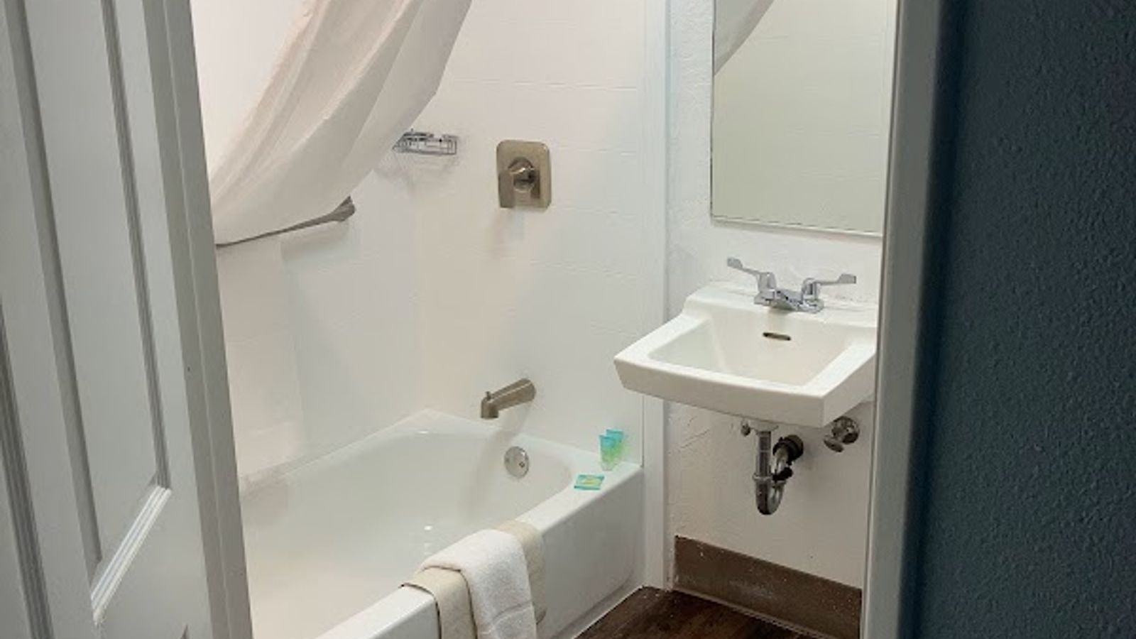 Photo of Brookings Inn Resort