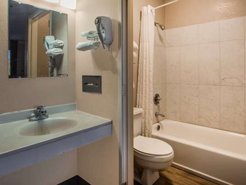 Photo of Super 8 by Wyndham Vacaville