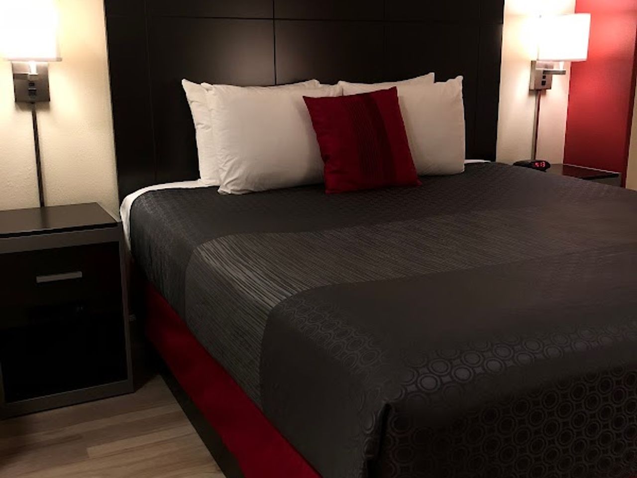 Photo of Gateway Inn & Suites San Francisco (SFO) Airport