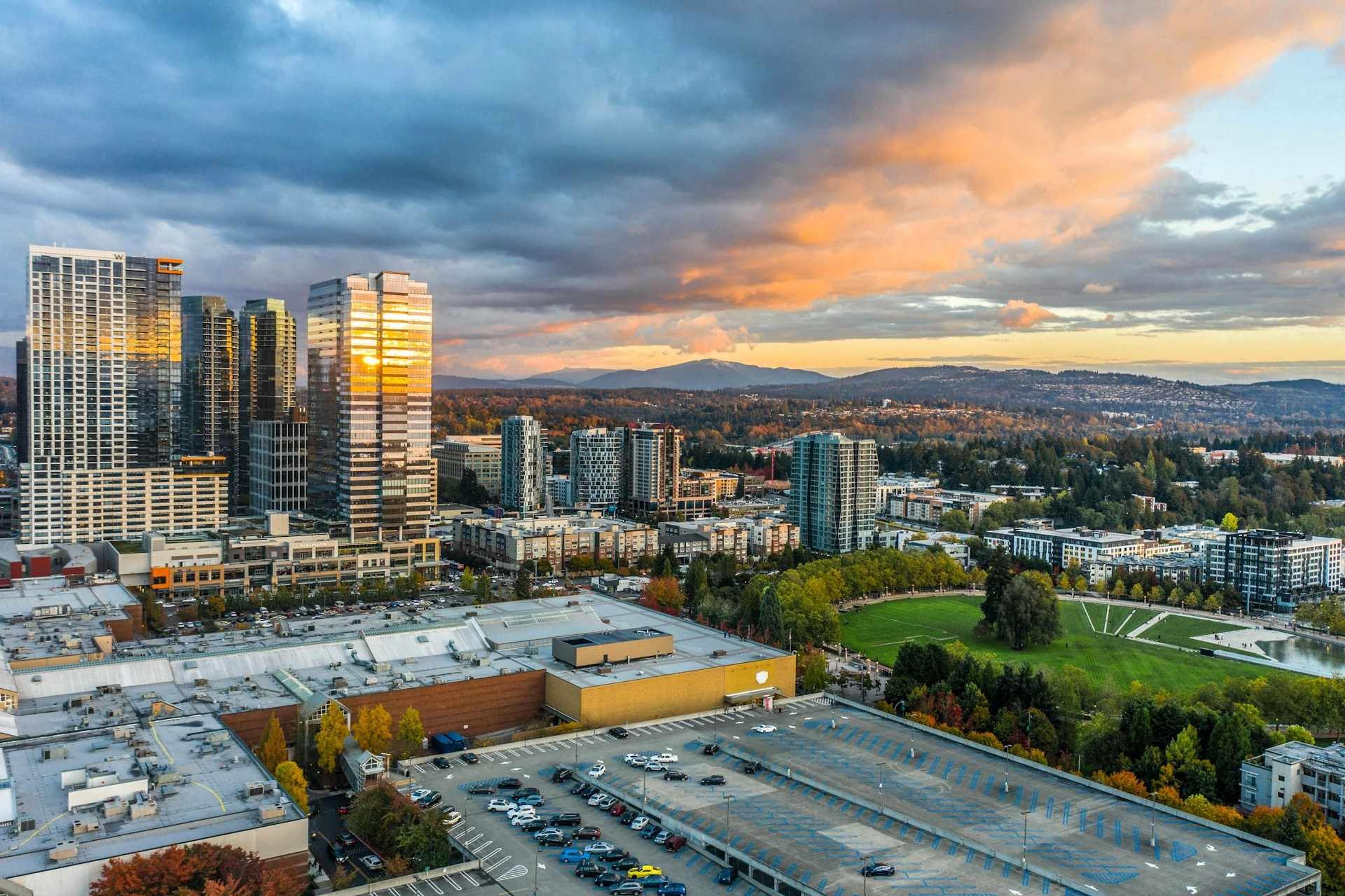 Sunset over Bellevue, WASHINGTON, USA