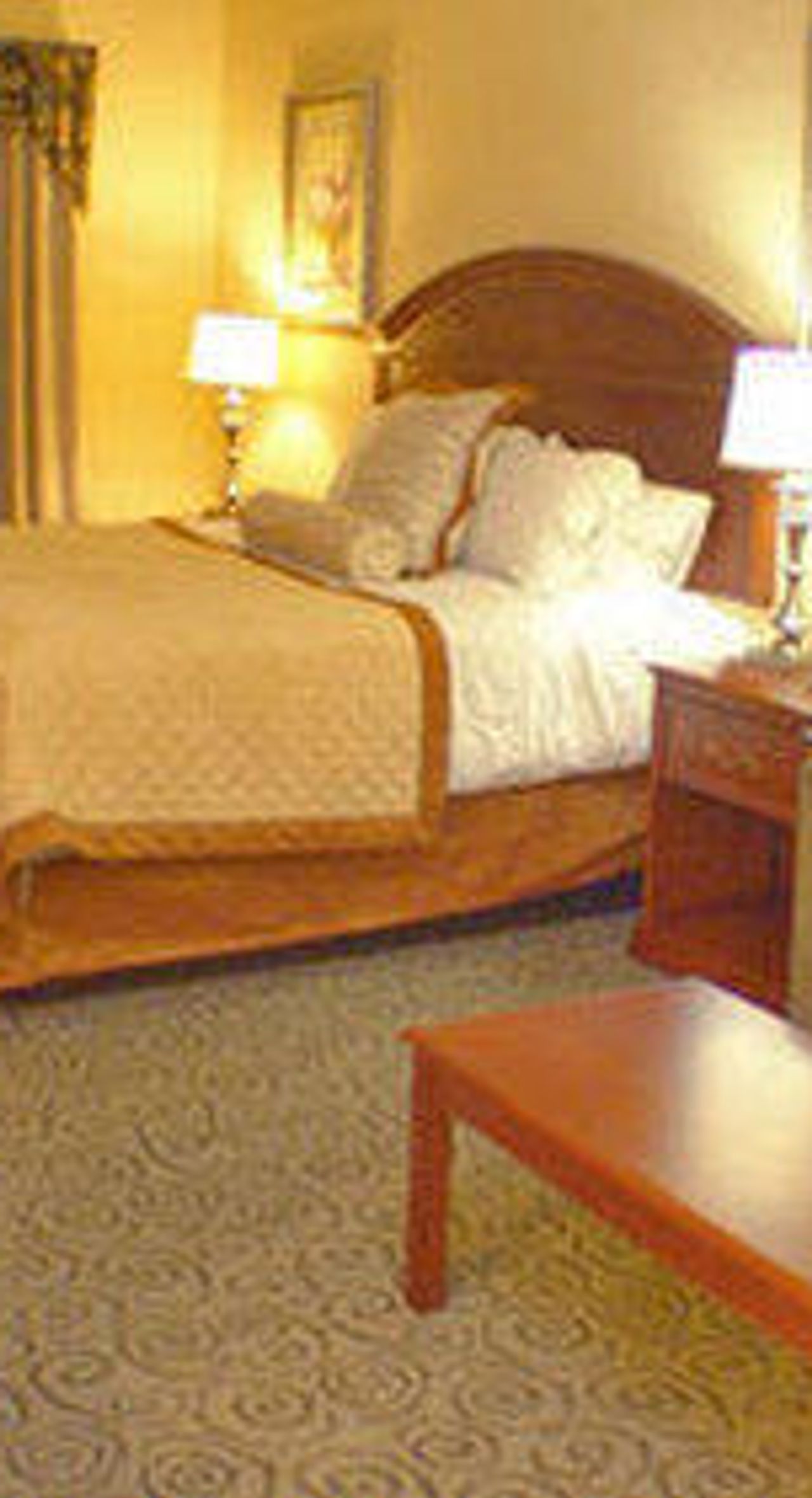 Photo of Holiday Inn Express & Suites Bakersfield Central, an IHG Hotel