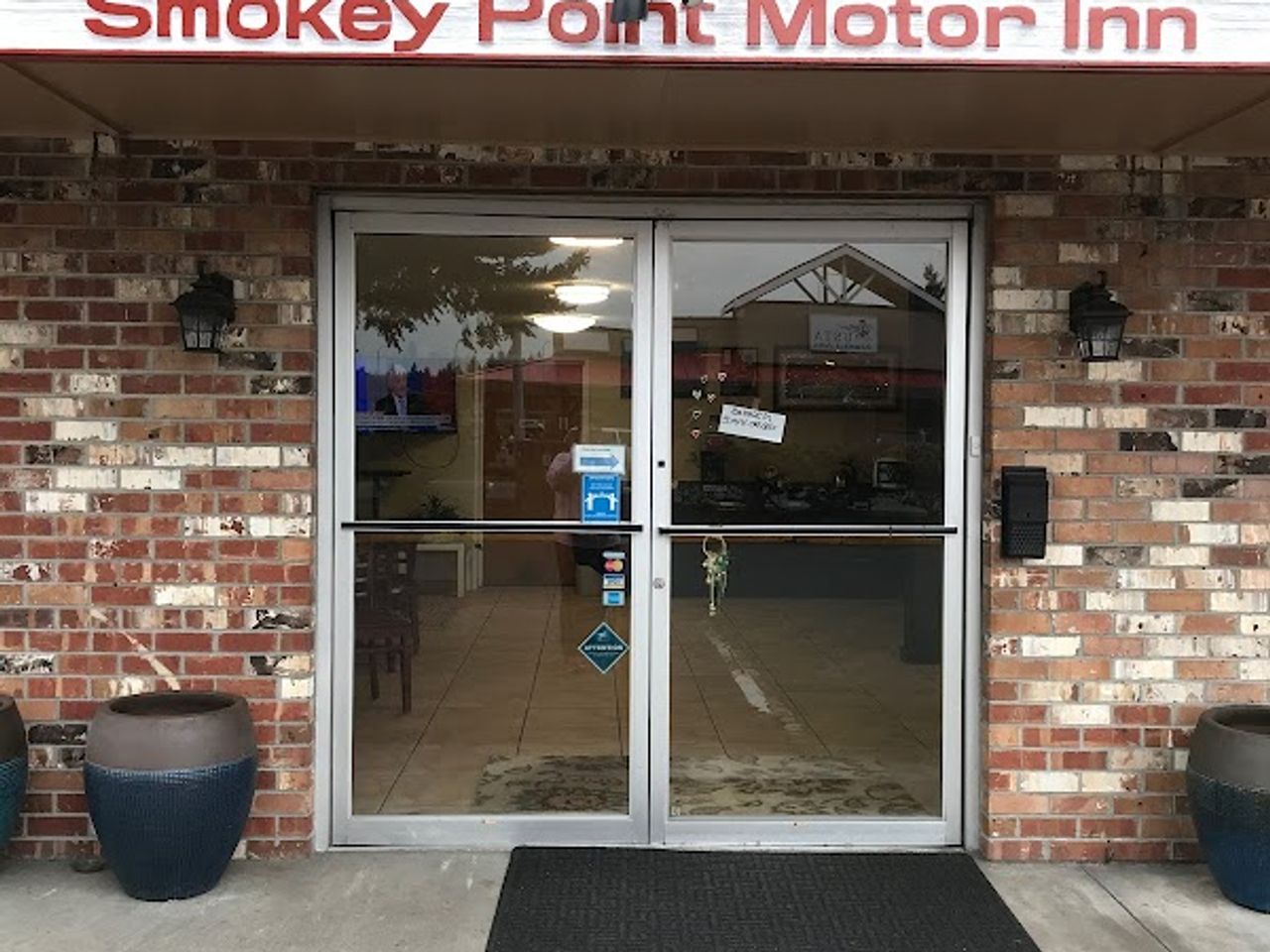 Photo of Smokey Point Motor Inn