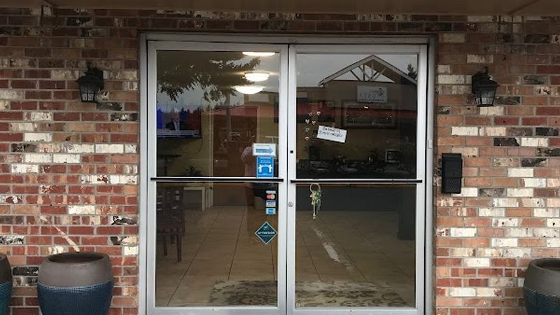 Photo of Smokey Point Motor Inn