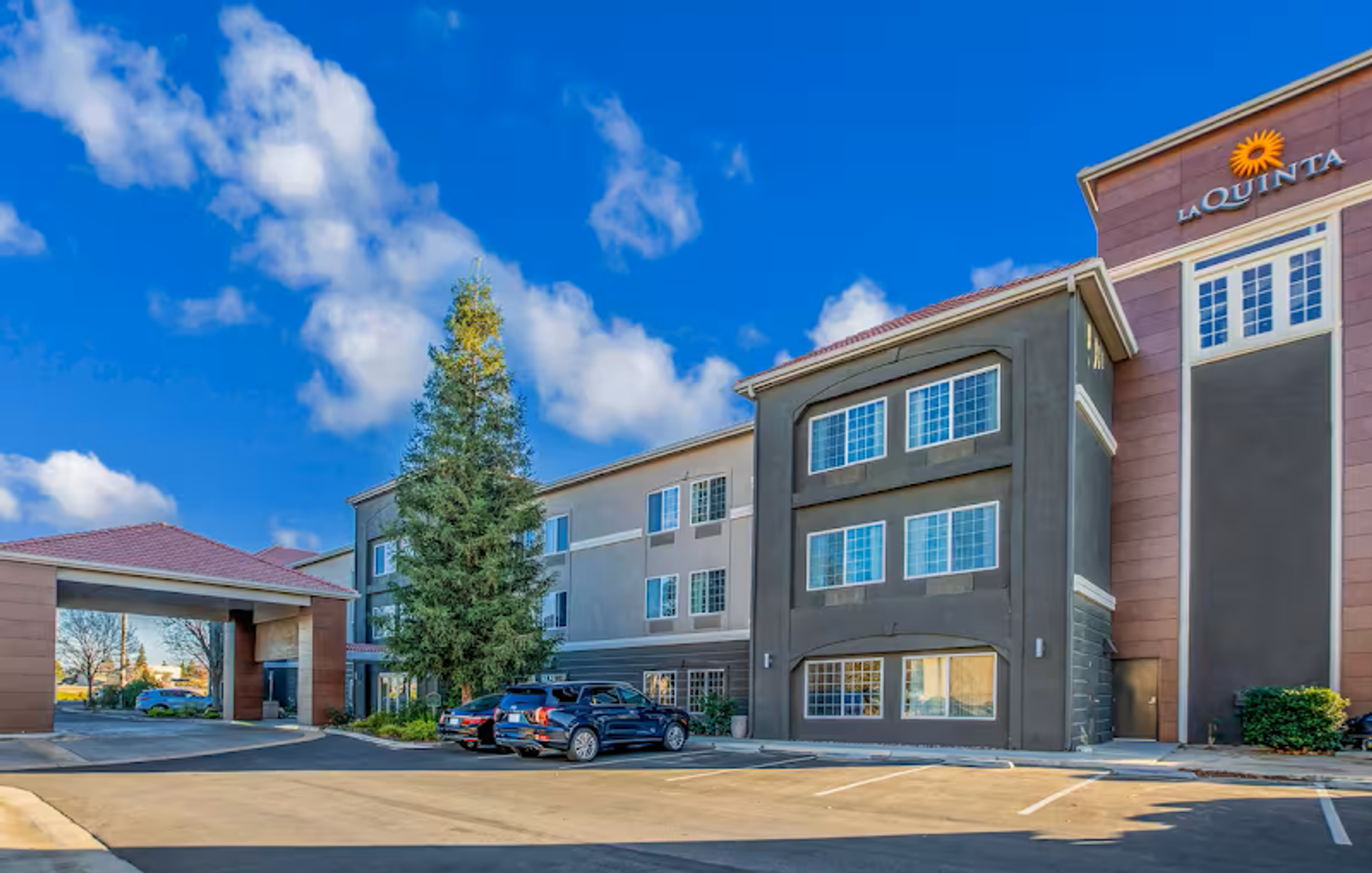 La Quinta Inn & Suites by Wyndham Bakersfield North