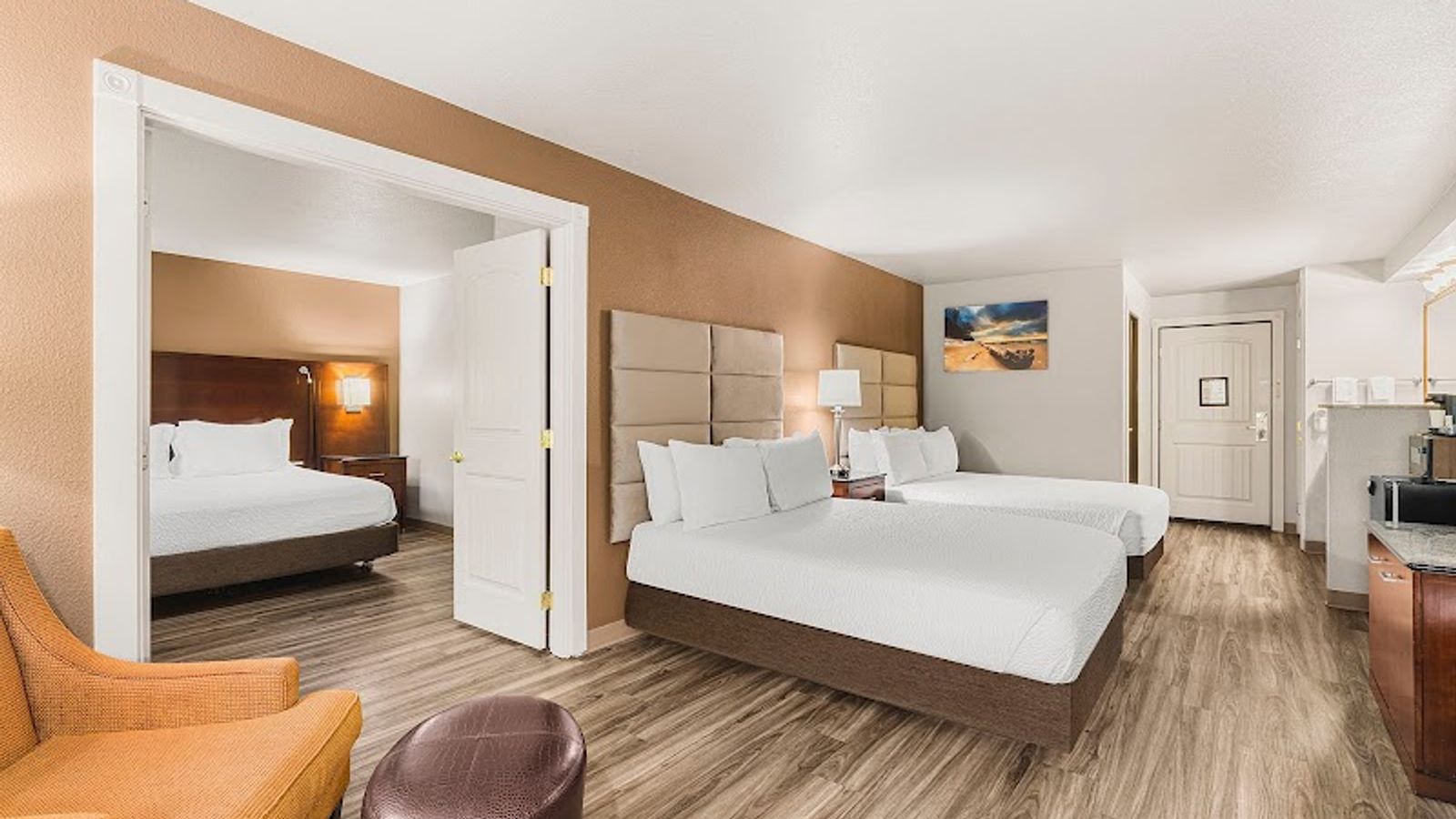 Photo of The Ashley Inn & Suites