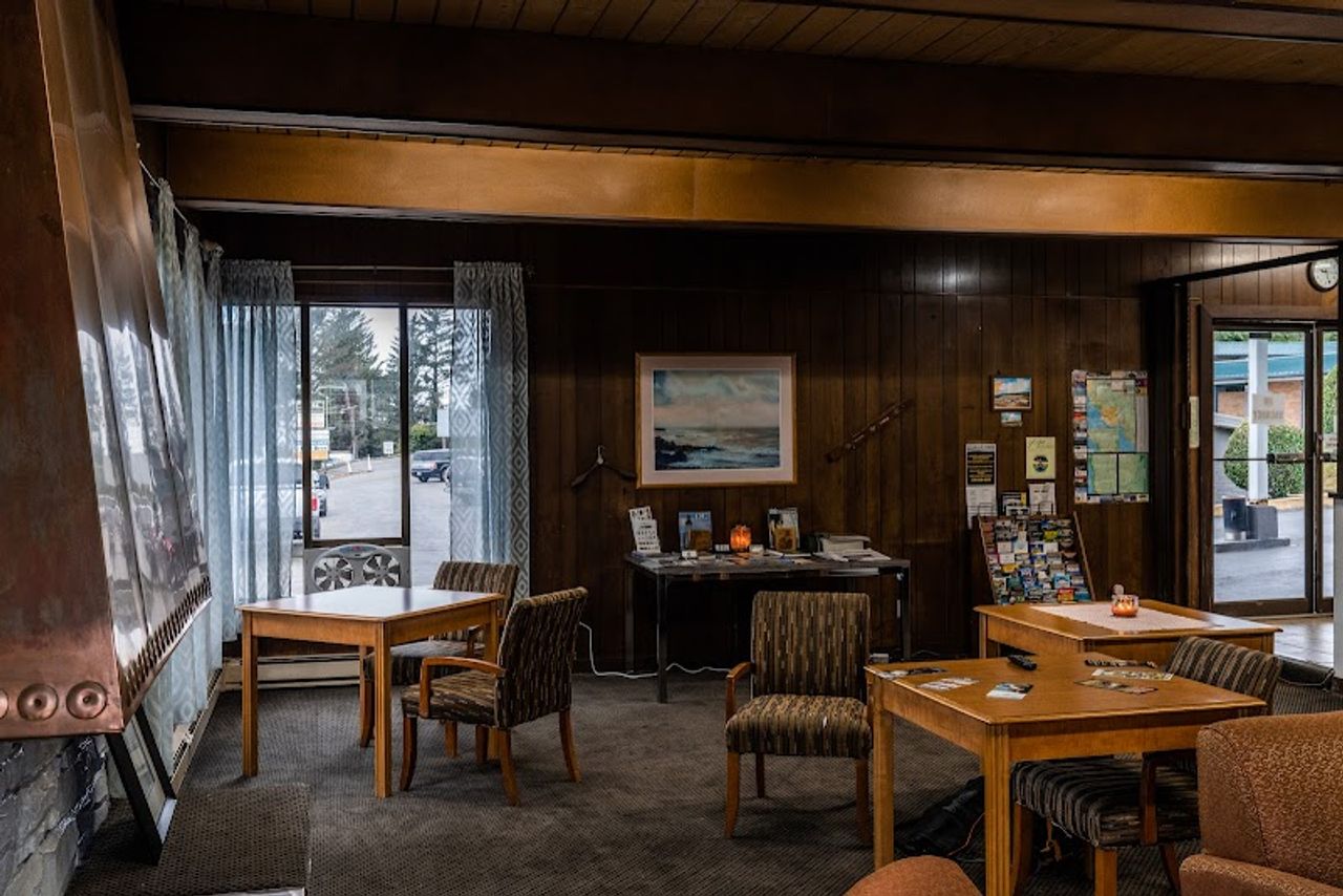 Photo of Blue Coast Inn & Suites