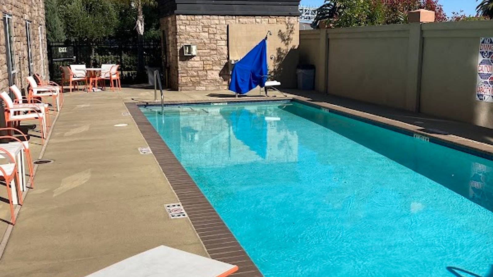 Photo of Holiday Inn & Suites Oakland - Airport, an IHG Hotel