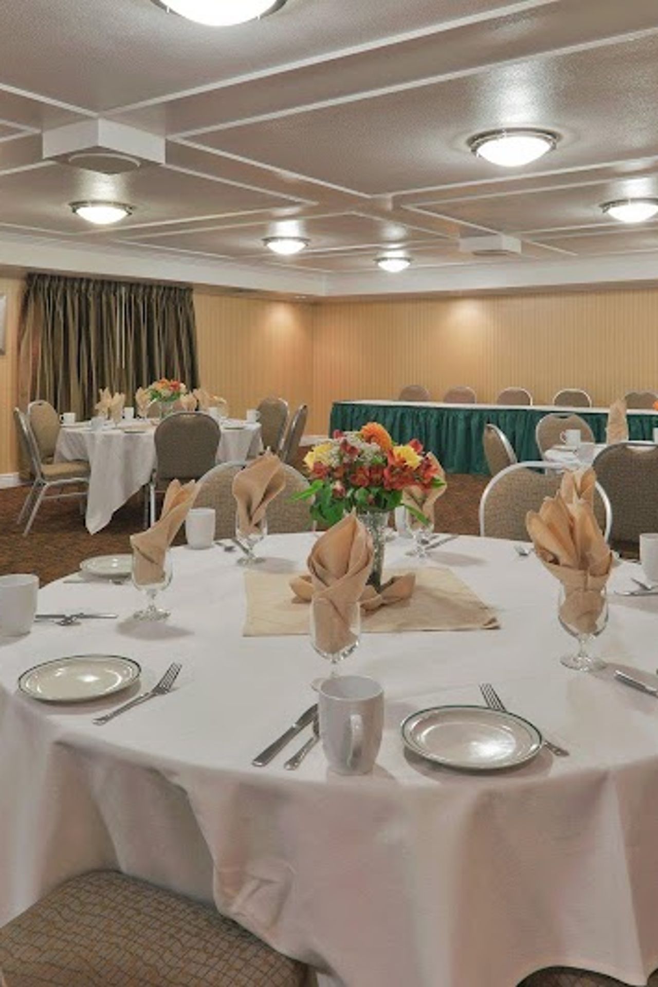 Photo of Holiday Inn & Suites San Mateo-San Francisco SFO by IHG