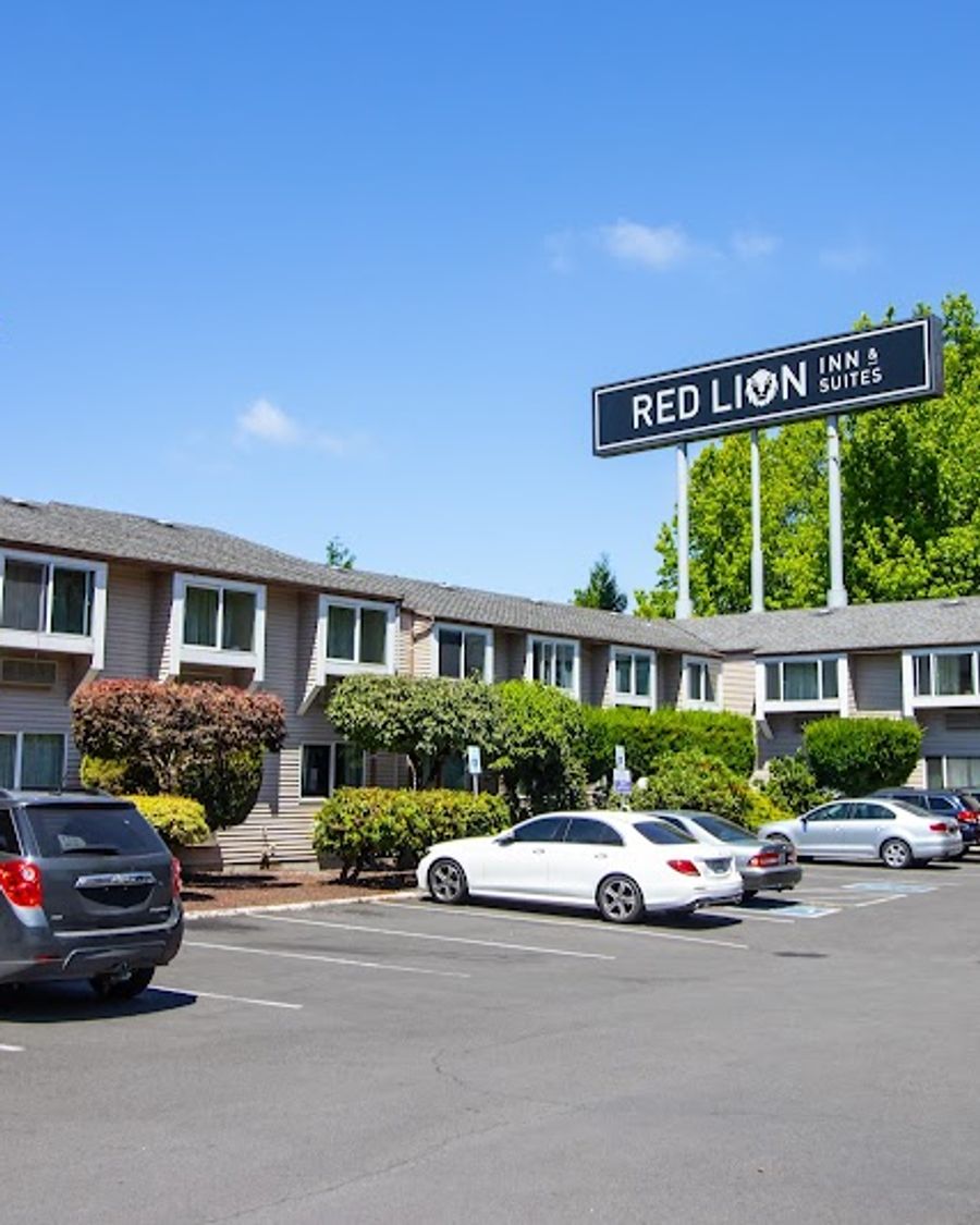 Red Lion Inn & Suites Vancouver