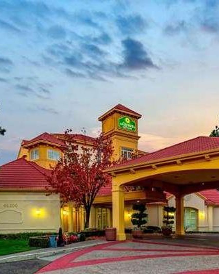 La Quinta Inn & Suites by Wyndham Fremont / Silicon Valley