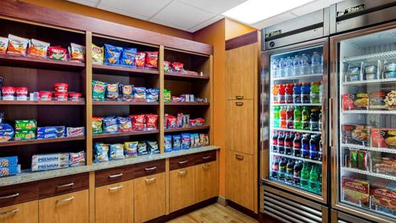 Photo of La Quinta Inn & Suites by Wyndham Fremont / Silicon Valley