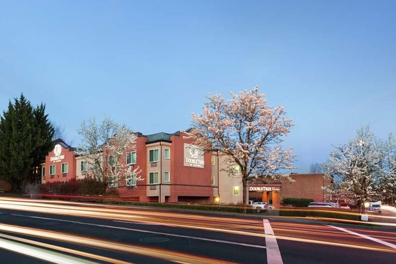 Photo of DoubleTree by Hilton Hotel Portland - Tigard