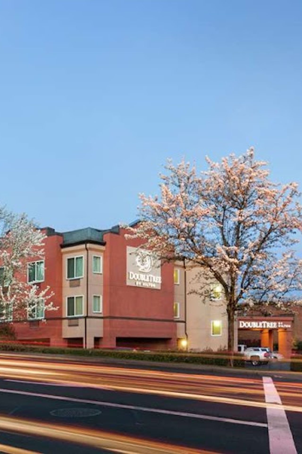 Photo of DoubleTree by Hilton Hotel Portland - Tigard