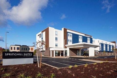 SpringHill Suites Medford Airport