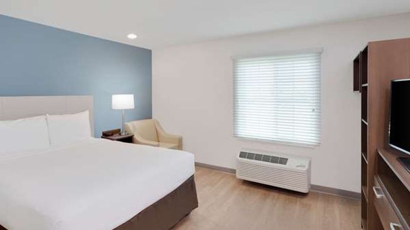 Photo of WoodSpring Suites Bakersfield East