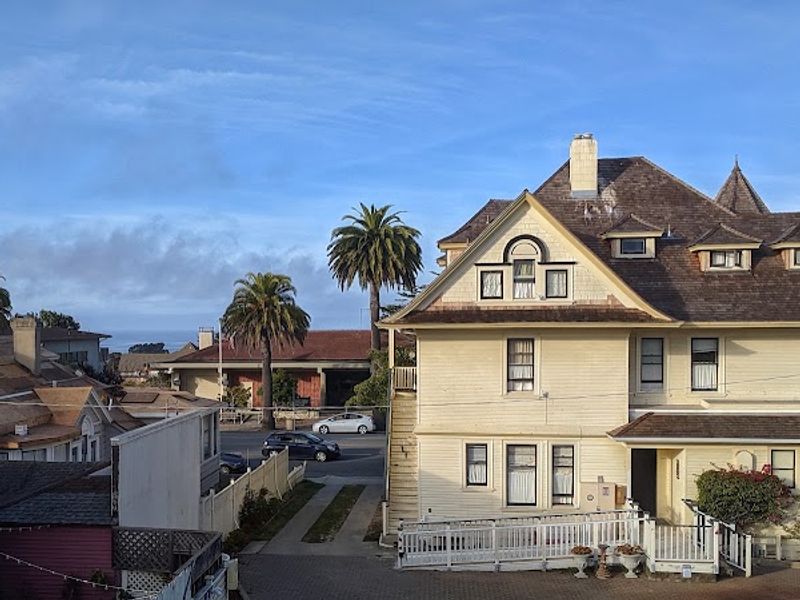 Photo of Pacific Grove Inn - Exterior