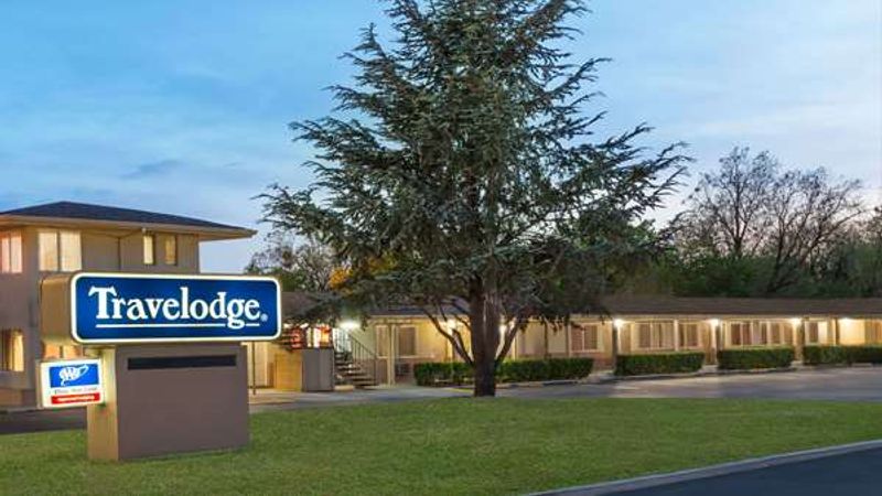 Photo of Travelodge by Wyndham Santa Rosa Wine Country