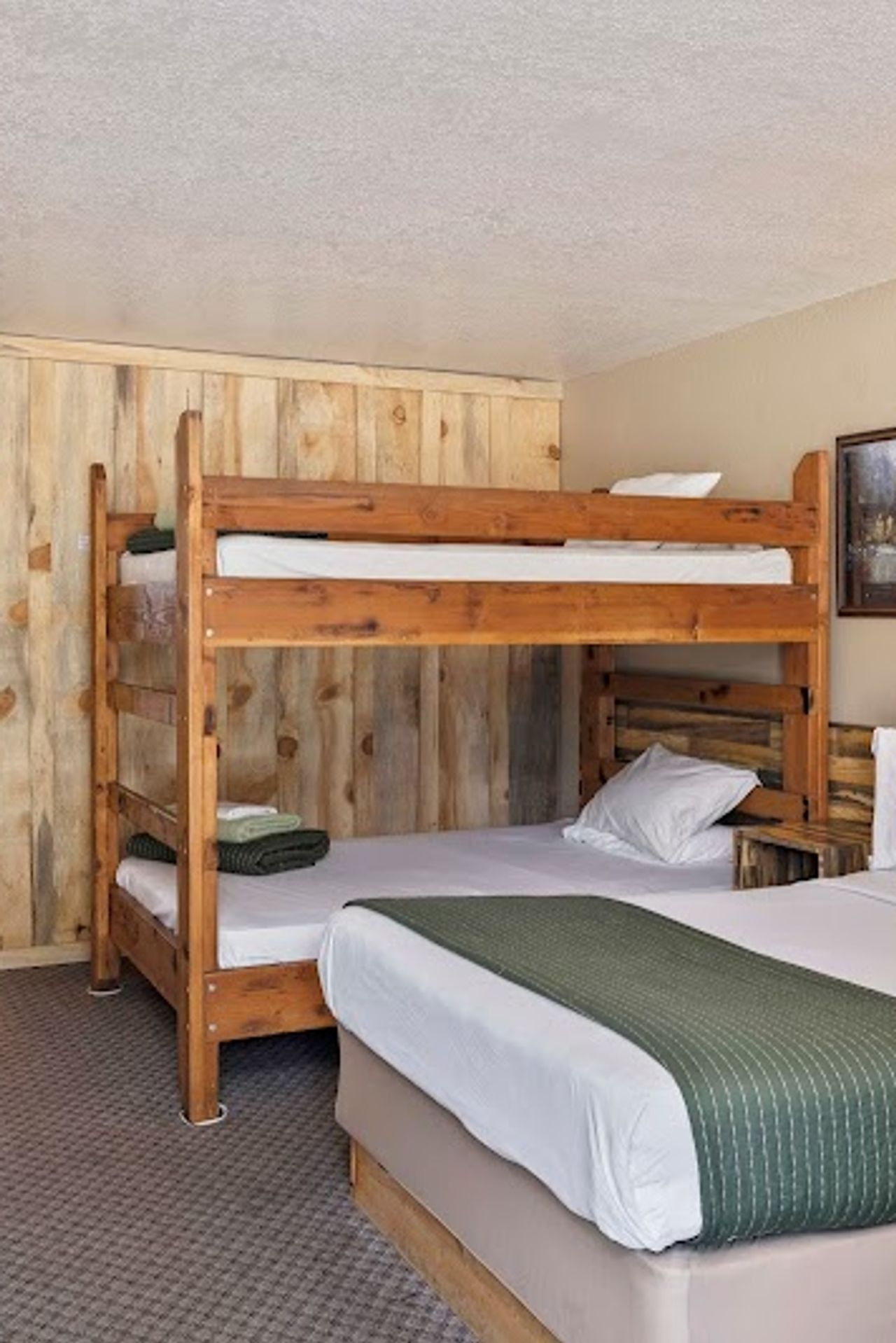 Photo of Birch Glen Lodge and Motel