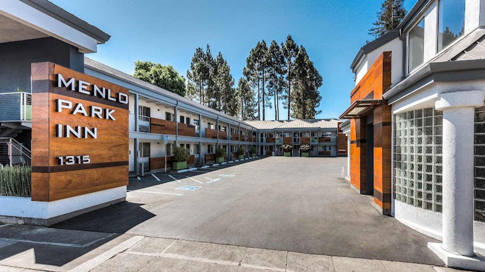 Photo of Menlo Park Inn