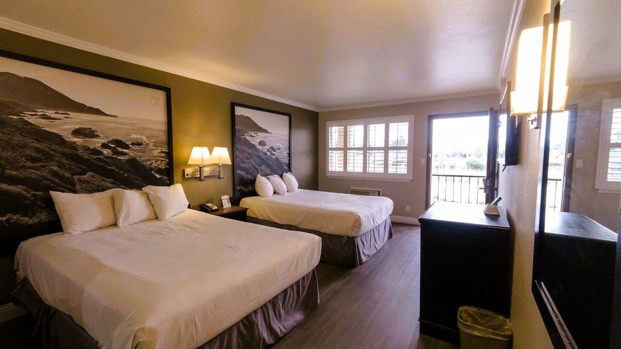 Photo of Super 8 by Wyndham Santa Cruz Beach Boardwalk - Room, 2 Queen Beds