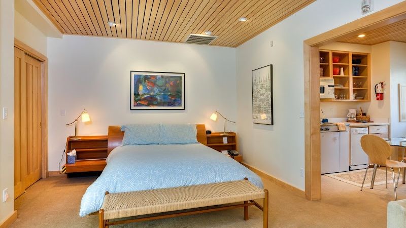 Photo of Ashland Creek Inn