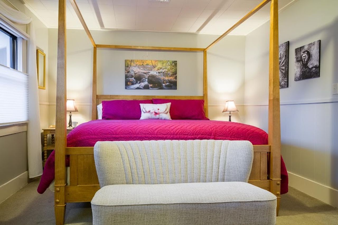 Photo of Oak Hill Bed & Breakfast