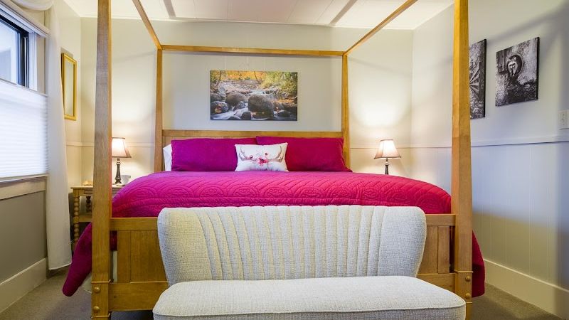 Photo of Oak Hill Bed & Breakfast