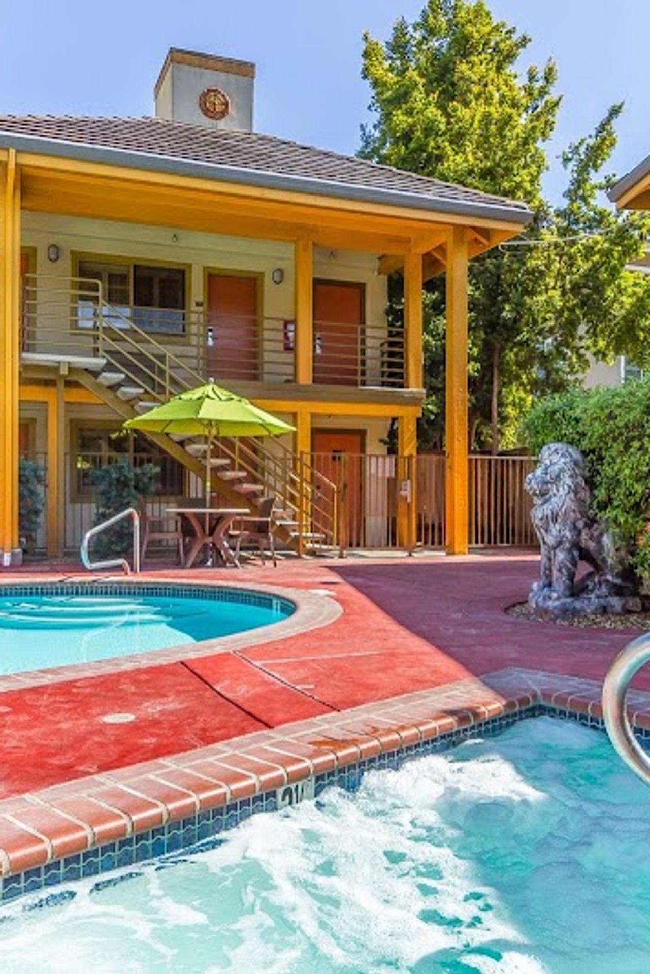 Photo of Comfort Inn Santa Cruz North - Outdoor Heated Pool and Hot Tub