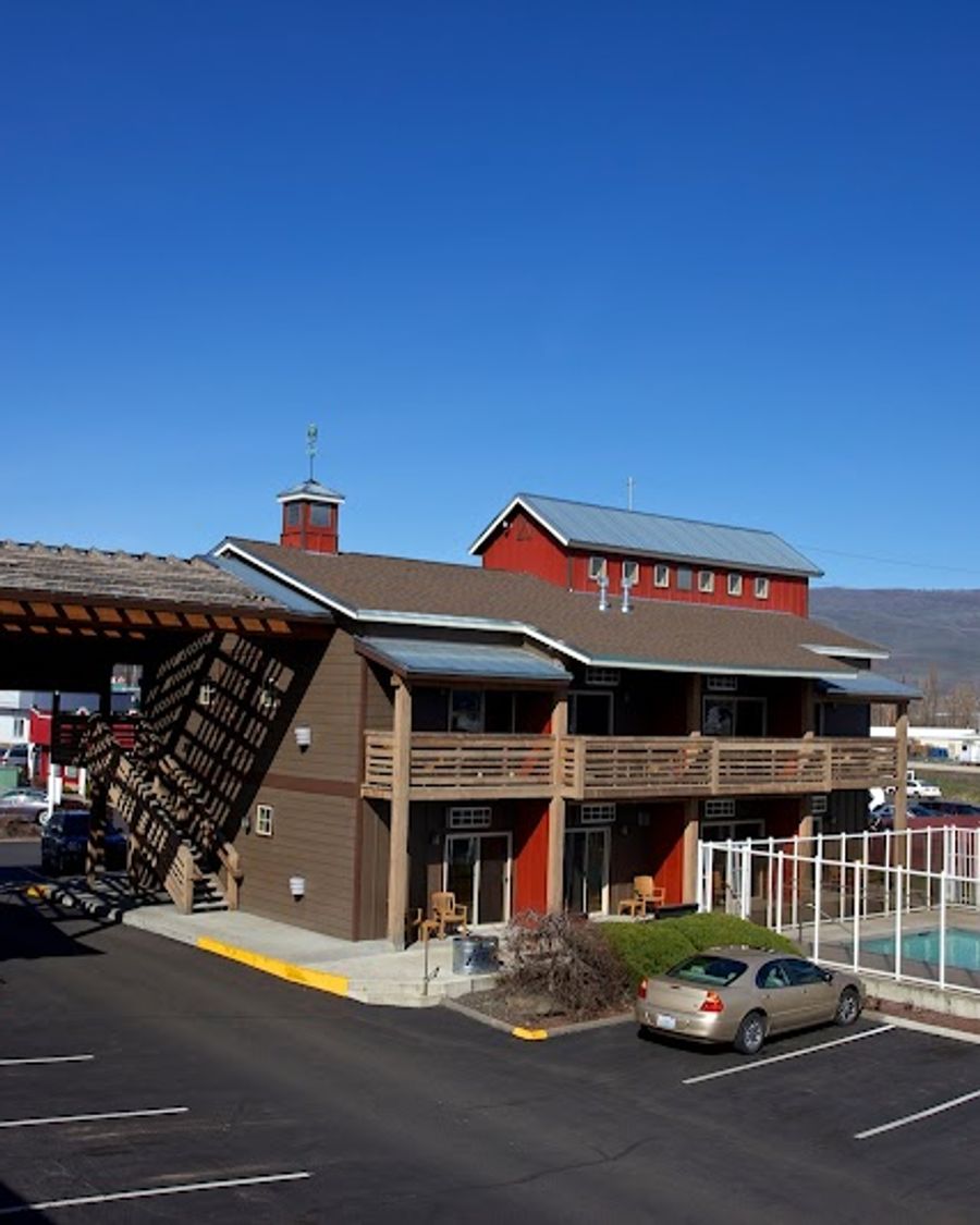 Cousins' Country Inn