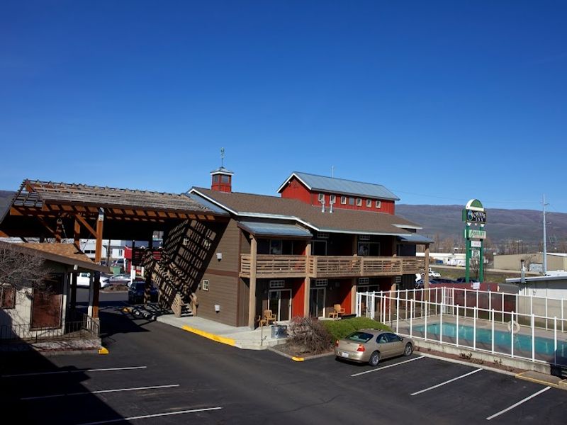 Cousins' Country Inn