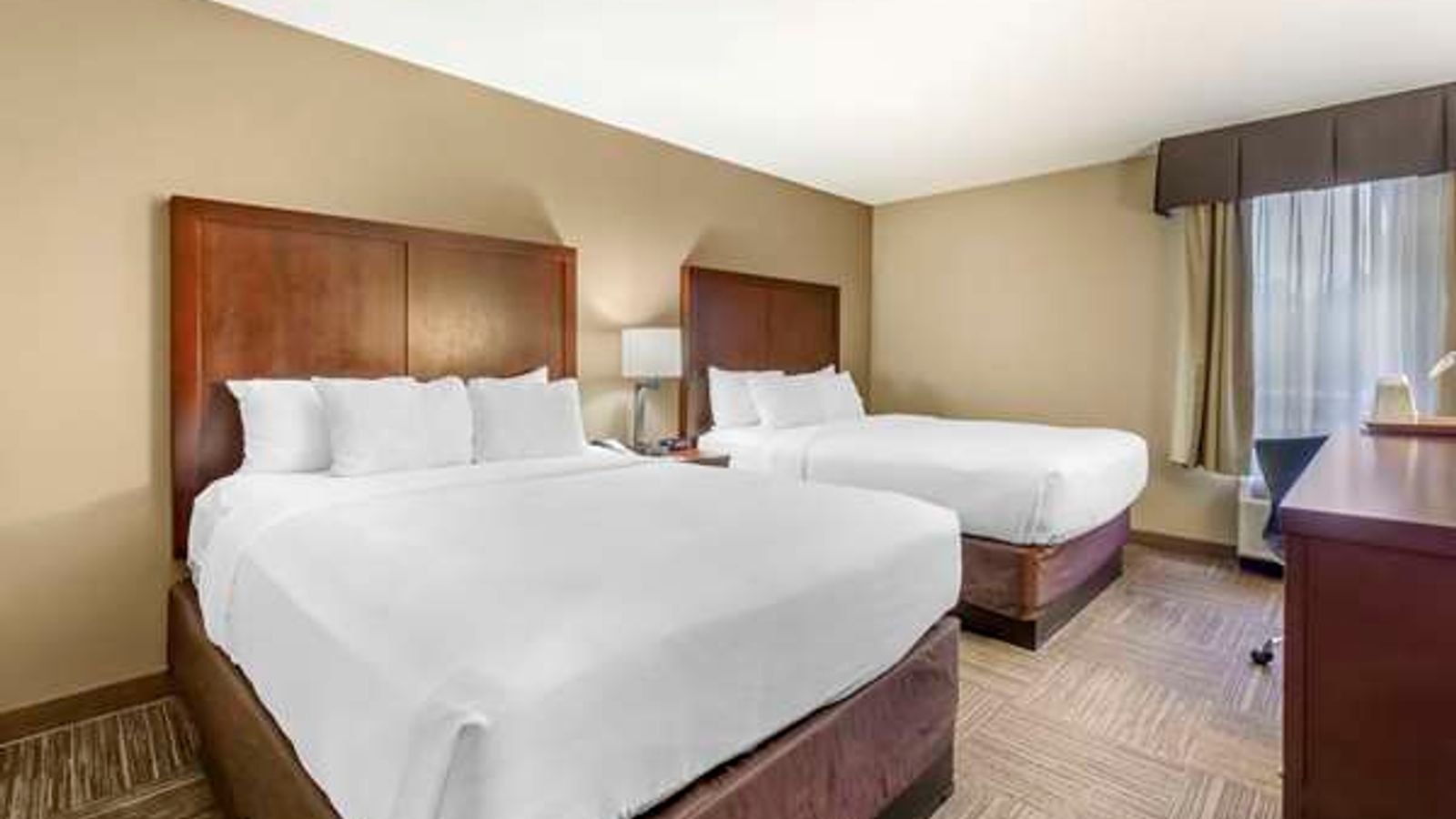 Photo of Comfort Inn & Suites Sea-Tac Airport