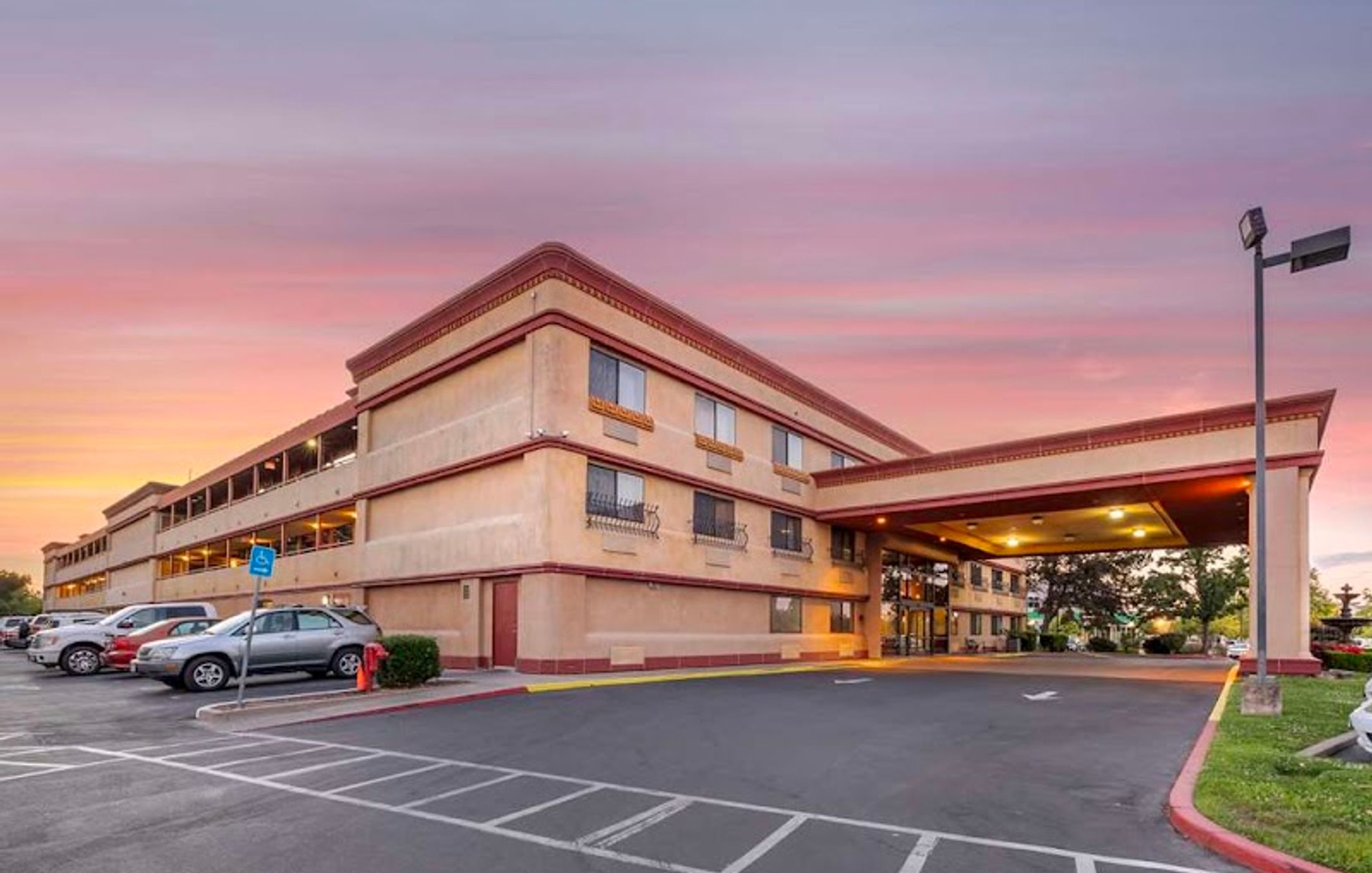 Best Western Plus Orchid Hotel & Suites