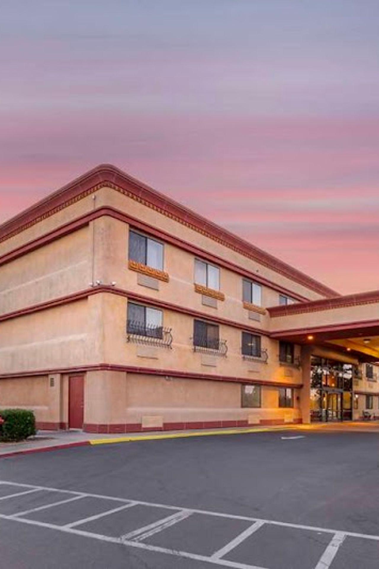 Photo of Best Western Plus Orchid Hotel & Suites