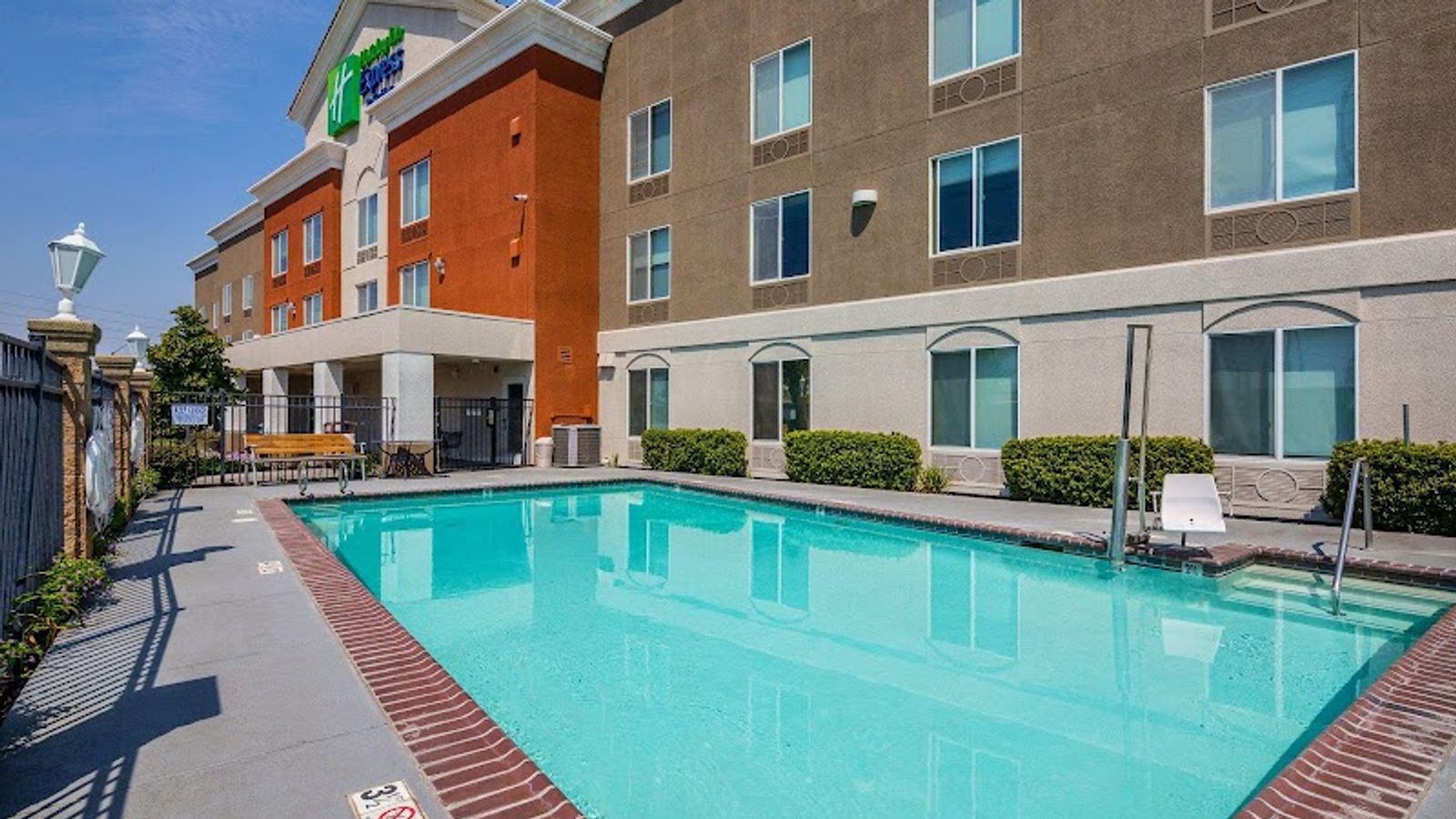 Photo of Holiday Inn Express & Suites Modesto-Salida by IHG