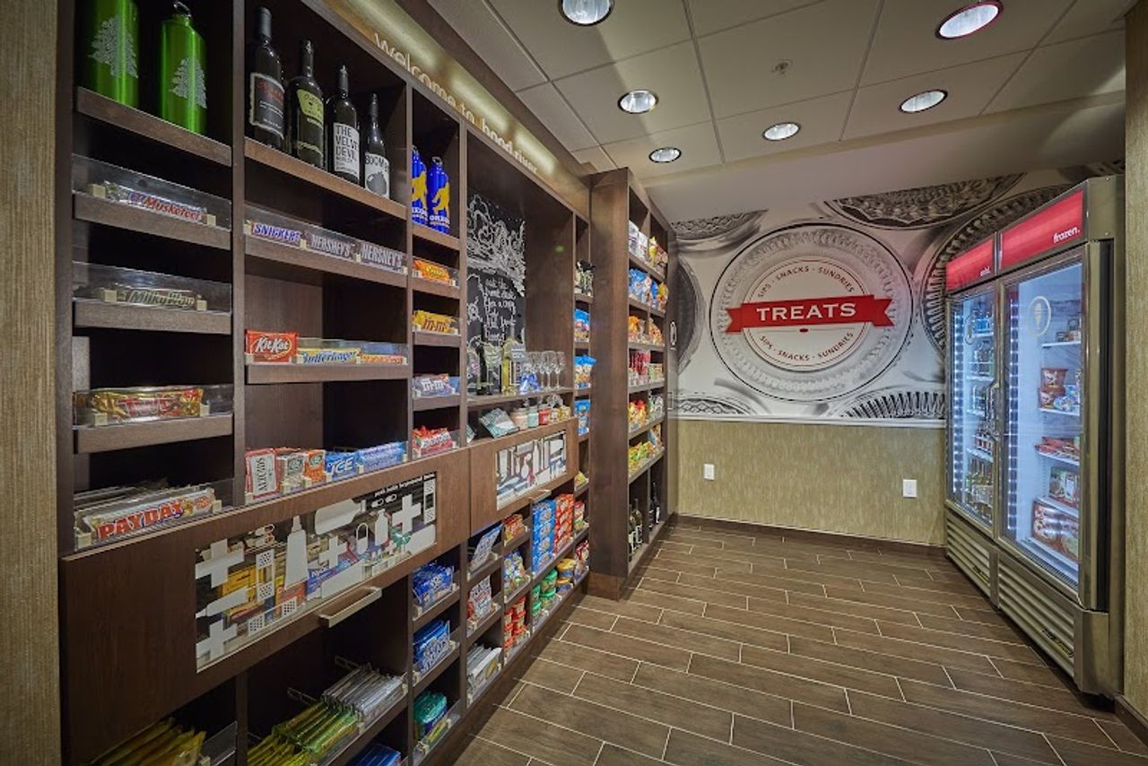 Photo of Hampton Inn & Suites Hood River