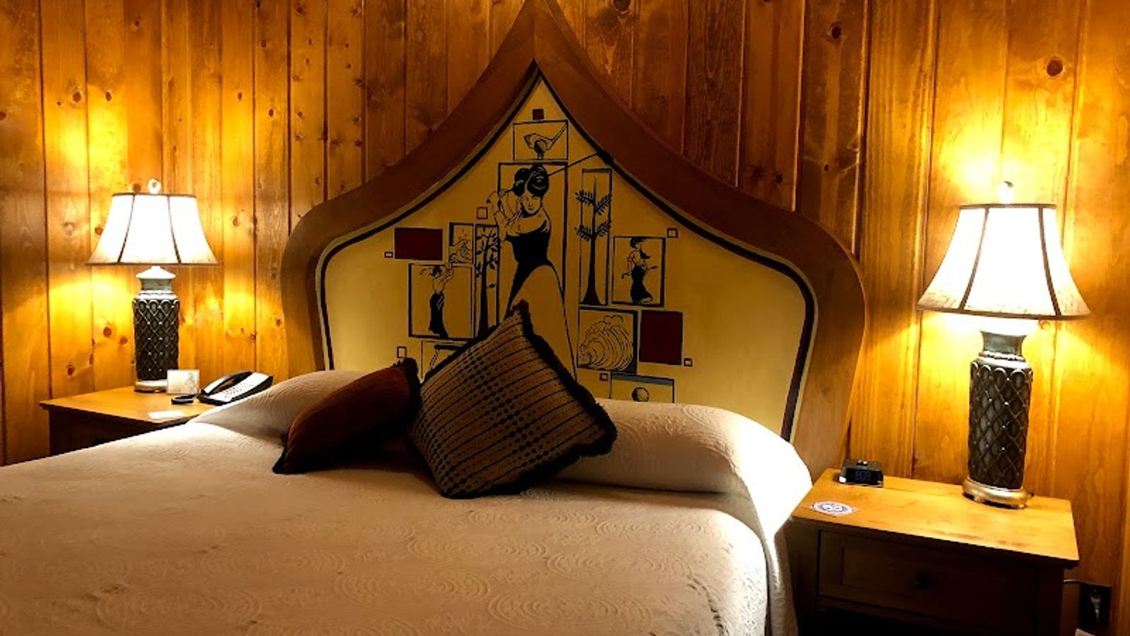 Photo of McMenamins Gearhart Hotel