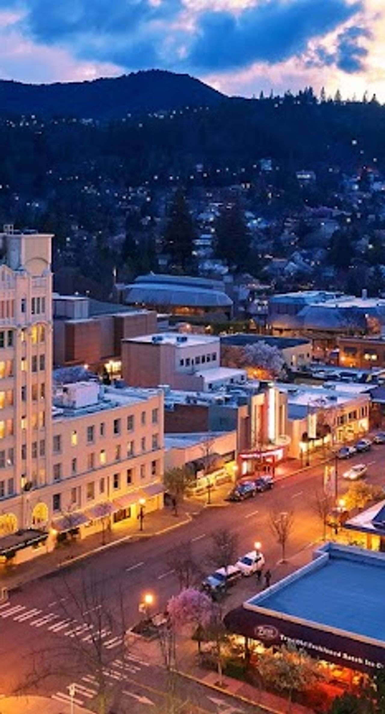 Photo of Ashland Springs Hotel