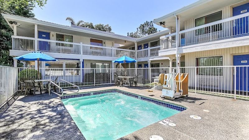 Photo of Motel 6 Oakland, CA - Embarcadero