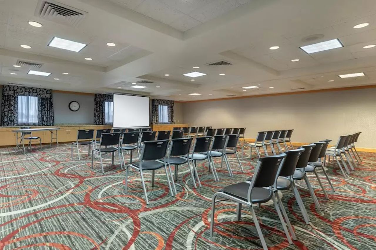 Photo of Comfort Suites Boise West Meridian