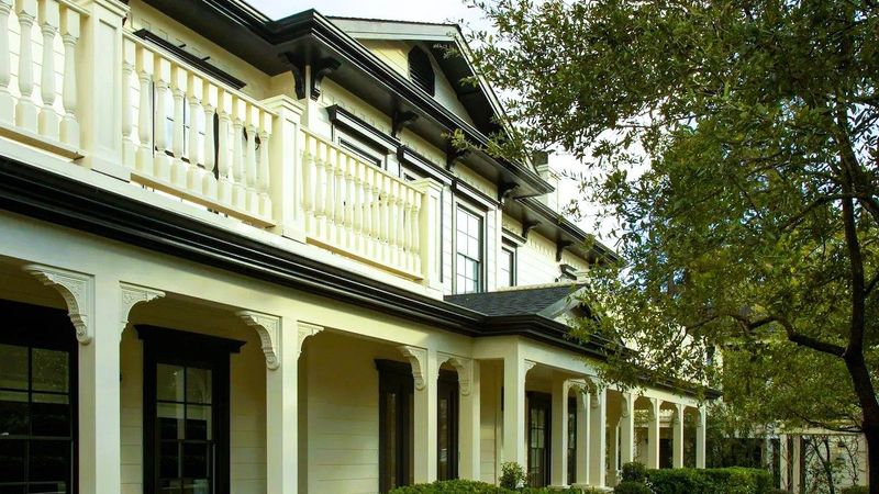 MacArthur Place Hotel & Spa